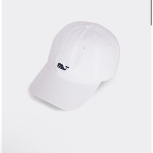 Vineyard vines classic logo hat in white one size